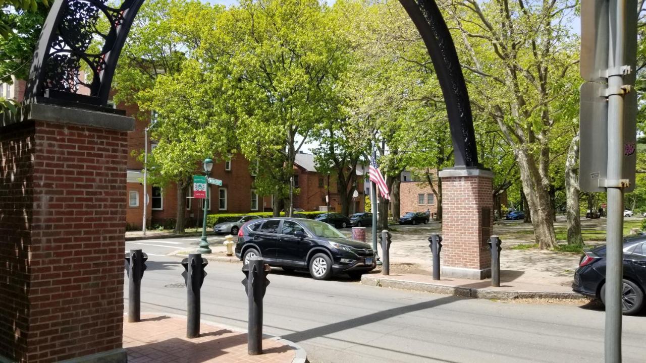 Lovely 2Br Apartment By Wooster Square- Great Neighborhood New Haven Bagian luar foto